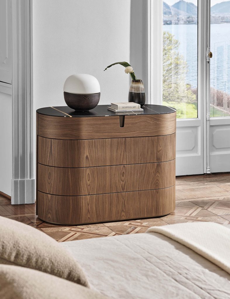 Porada Tylsa curved chest of drawers